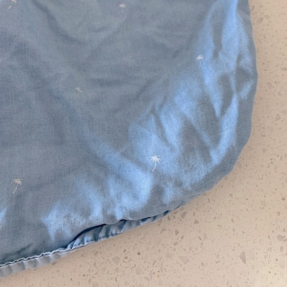 JACHS GIRLFRIEND chambray palm tree button down top size L - Picture 16 of 16